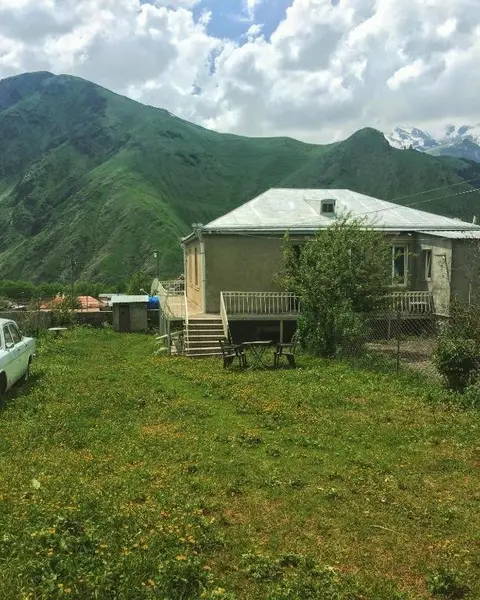 Степанцминда: Guest House on Tamar mepe 3