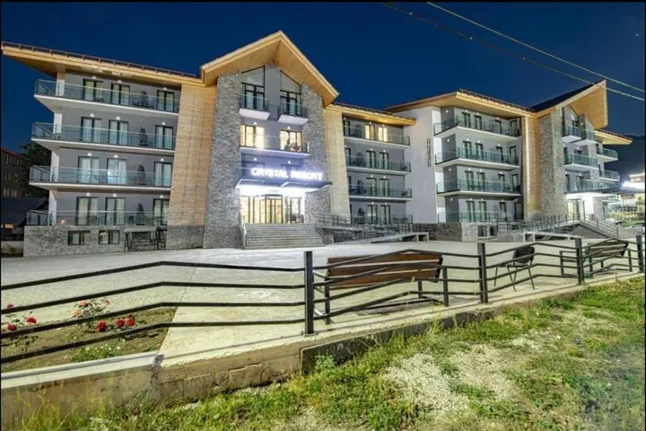 Бакуриани: Bakuriani Crystal resort 408