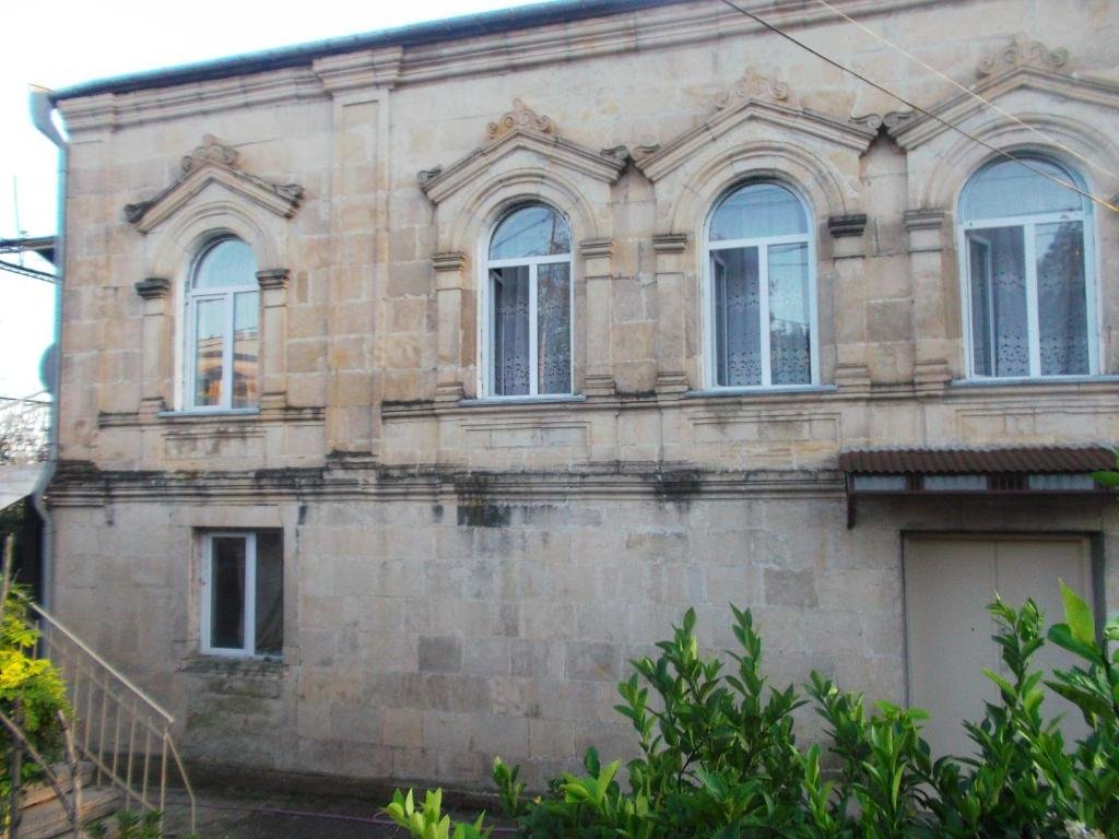 Кутаиси: Stone House