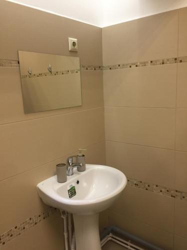 Красноярск: Hostel On Zheleznyaka 2g