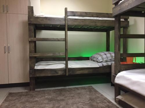 Красноярск: Hostel On Zheleznyaka 2g