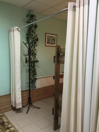 Красноярск: Hostel On Zheleznyaka 2g
