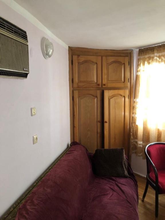 Батуми: Small Flat At Piazza