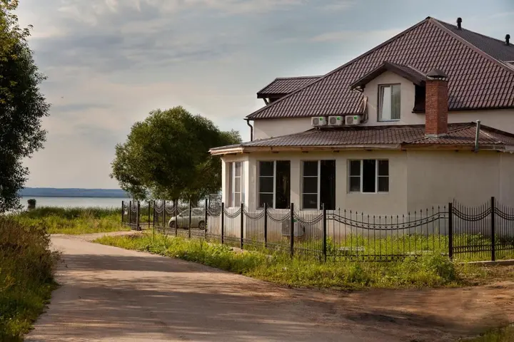 Ростов Великий: Отель BRAVIS