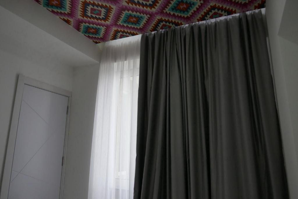 Тбилиси: Sulkhan Tsintsadze Street N26
