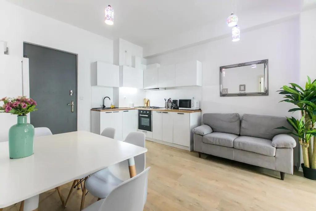 Newly Built 2 Bedroom Apartment In Old Tbilisi — фото 4