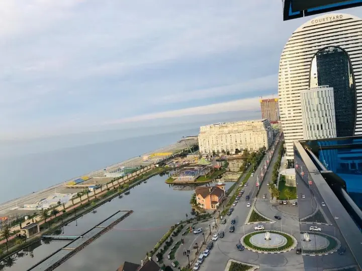 Батуми: Orbi City Apt.1703