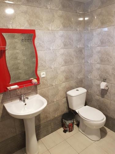Кварели: Betti Hotel