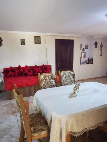Кварели: Betti Hotel