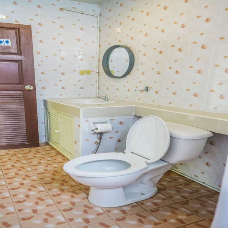 Банг-Саре: RoomQuest One Bangsaray