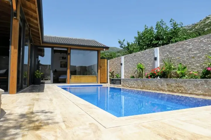 Marvelous Secluded Villa with Jacuzzi Private Pool and a Spacious Backyard in Kalkan — фото 5