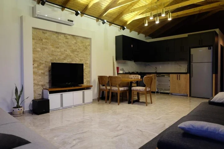 Исламлар: Marvelous Secluded Villa with Jacuzzi Private Pool and a Spacious Backyard in Kalkan