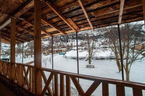 Местиа: Guest House Plus