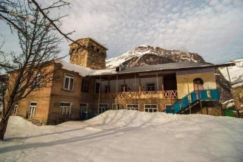 Местиа: Guest House Plus