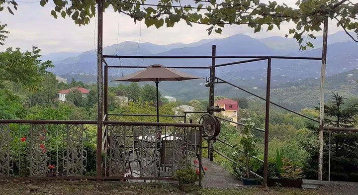 Цихисдзири: Guest House Giorgi
