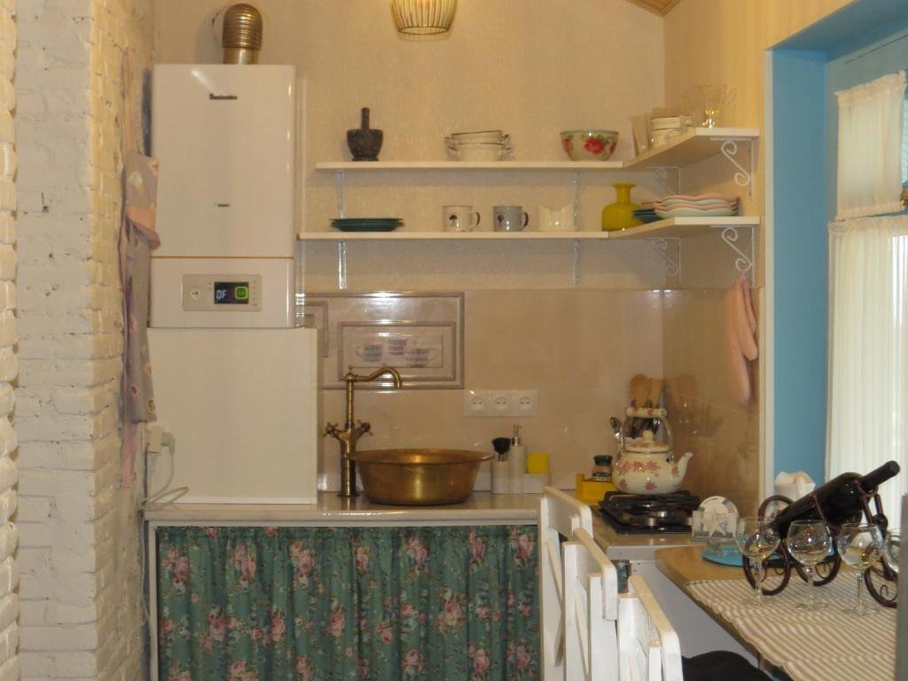Цинандали: Nino's House