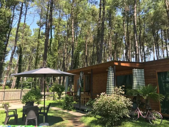 Уреки: Kap-Kap In Kaprovani 50M To The Beach 'White'