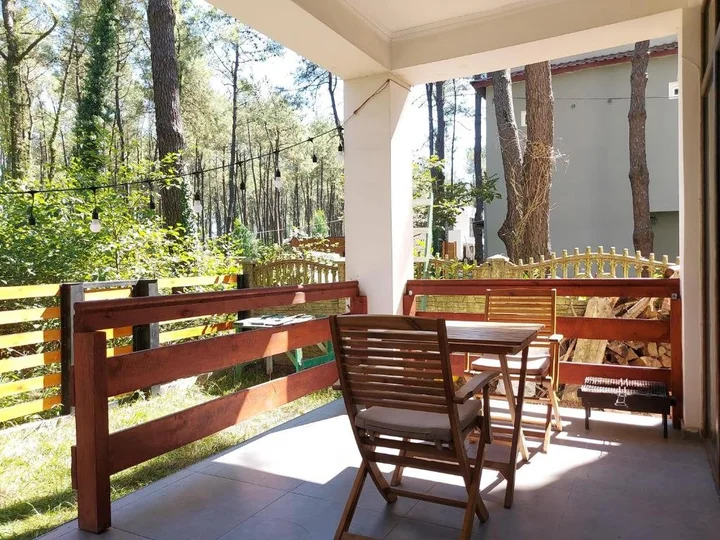 Уреки: Beachfront 4-bedroom home in Kaprovani pine forest