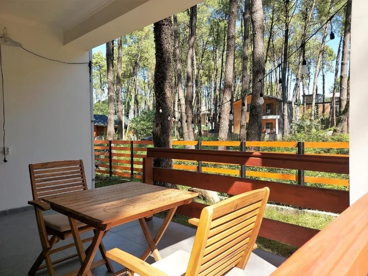 Уреки: Beachfront 4-bedroom home in Kaprovani pine forest