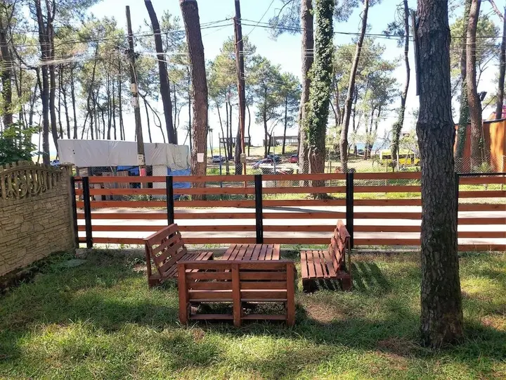 Уреки: Beachfront 4-bedroom home in Kaprovani pine forest