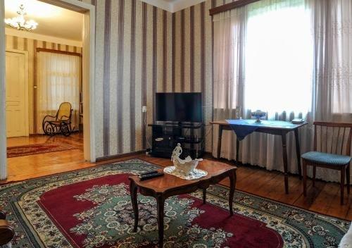 Зугдиди: Georgian House