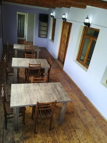 Ушгули: Guesthouse Svanuri Saxli