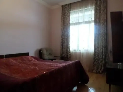 Амбролаури: ambrolauri Guest House "Saba"