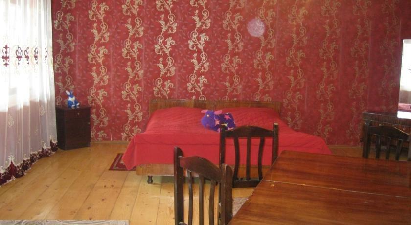 Местиа: Guest House in Latali