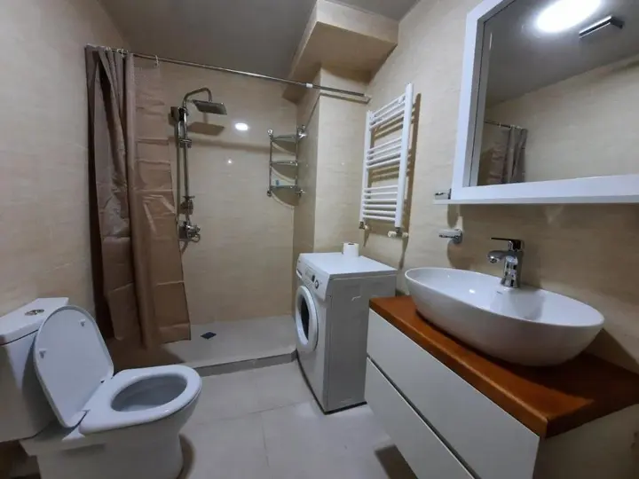 Бакурианский Андезит: haystack apartment 167