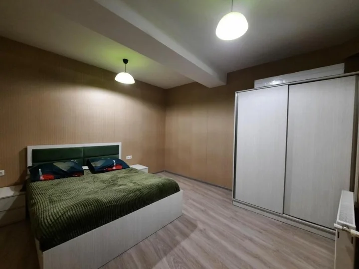 Бакурианский Андезит: haystack apartment 167