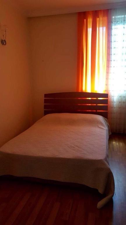 Цихисдзири: Red Home