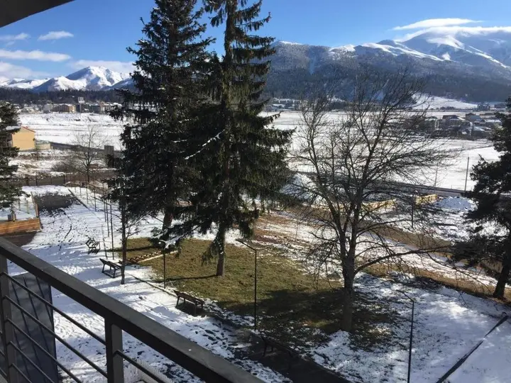 Бакуриани: Apartment 50 in 4 Star Hotel “Panorama Mgzavrebi”