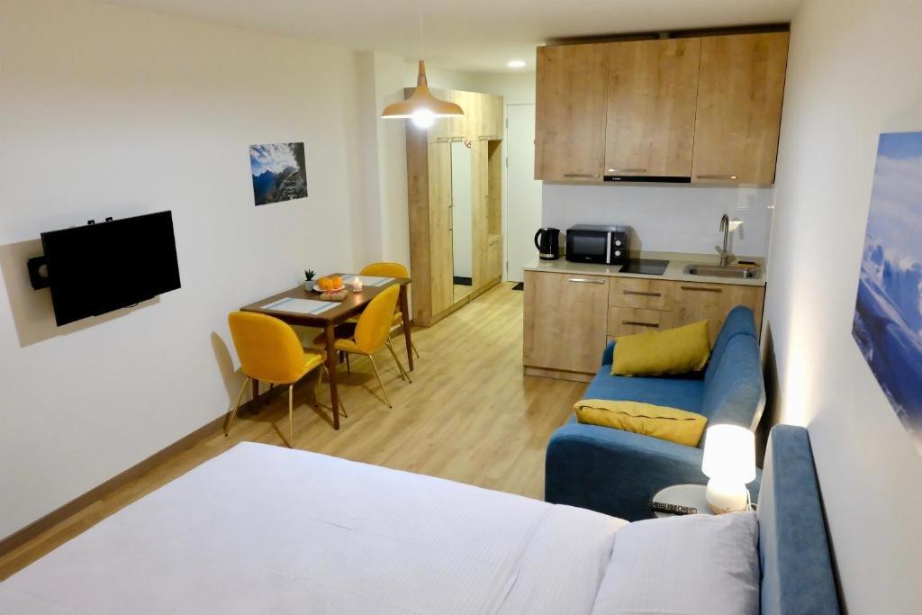 Гудаури: GUDASKI Apartments, New Gudauri LOFT2 & LOFT1