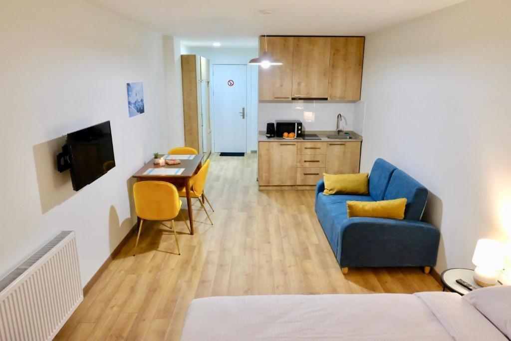 Гудаури: GUDASKI Apartments, New Gudauri LOFT2 & LOFT1