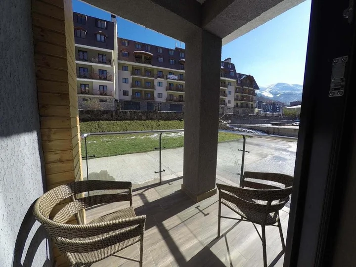 Бакуриани: bakuriani Crystal Resort B 100