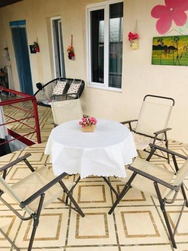 Телави: Guest House 3 Stars Telavi