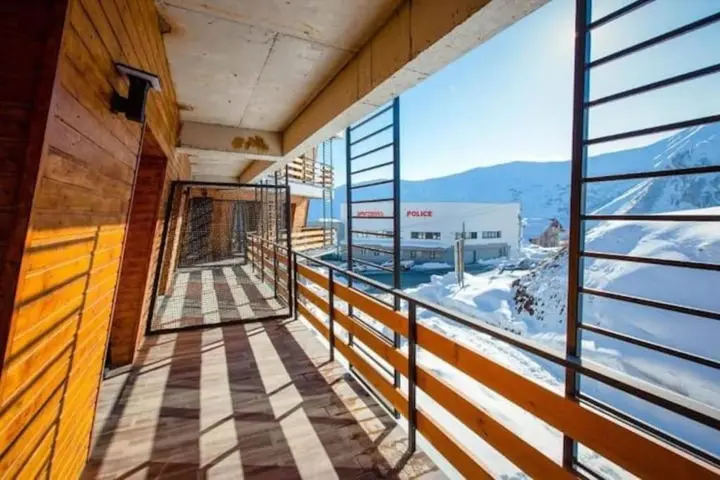 Гудаури: Fabulous 1-Br Ski Resort in Gudauri Marshall Lux ApartHotel
