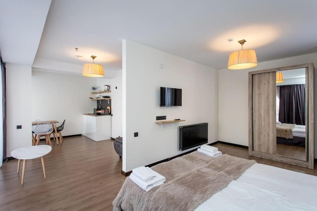 Гудаури: Fabulous 1-Br Ski Resort in Gudauri Marshall Lux ApartHotel