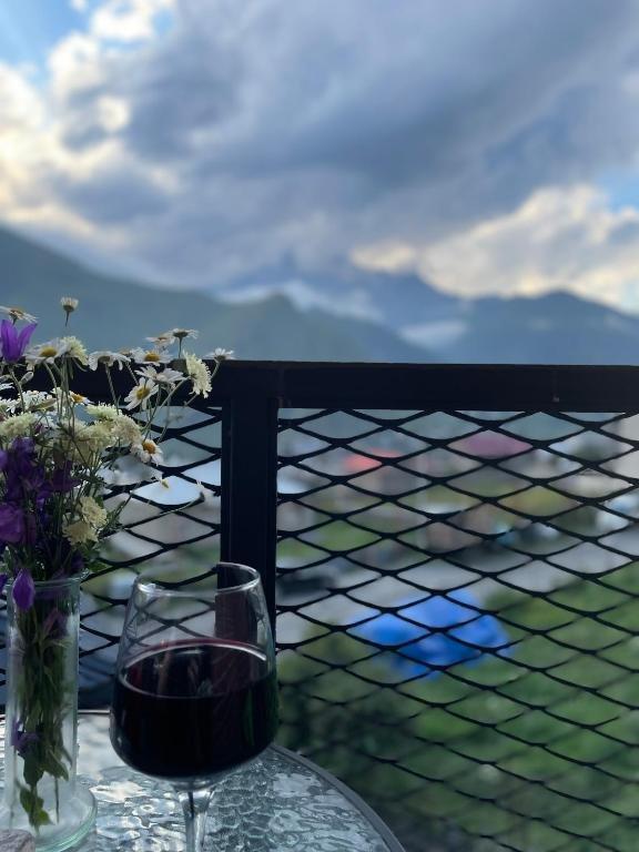 Степанцминда: Kazbegi Stylish Apartment