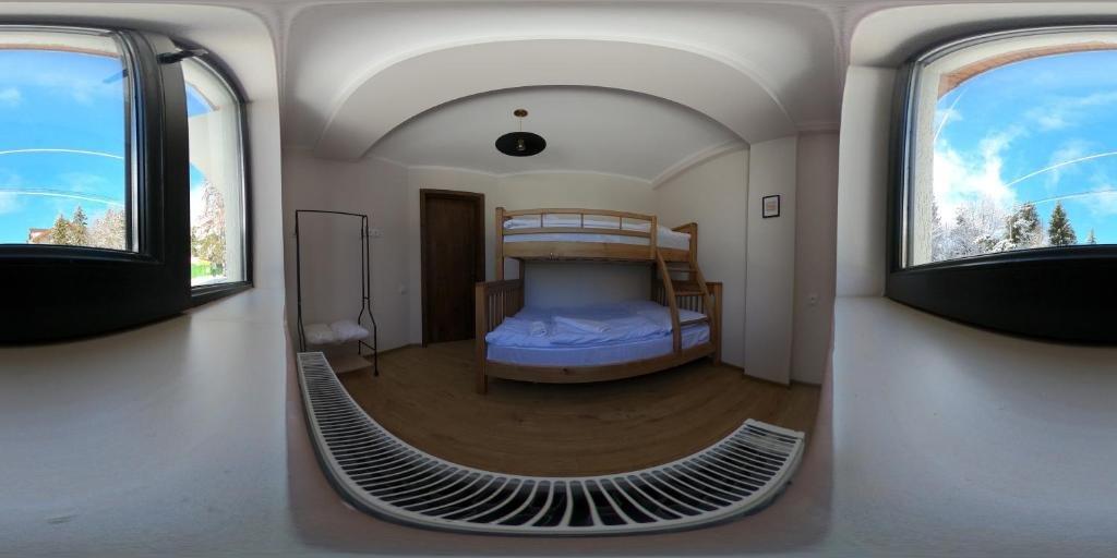 Бакуриани: Bakuriani wood 2