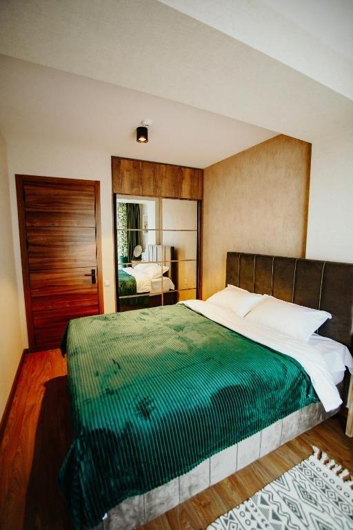 Бакурианский Андезит: Area Park Bakuriani Apartament 209