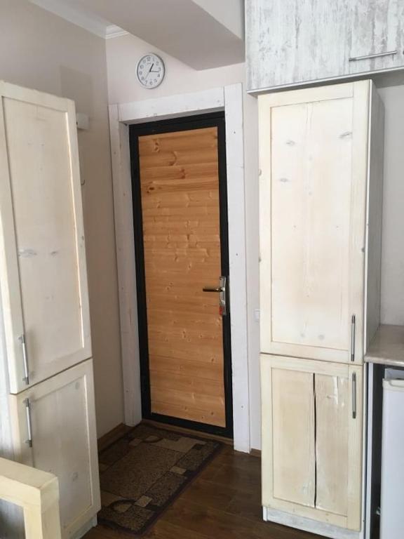 Бакуриани: bakuriani 2 room apr near kokhta ski lift