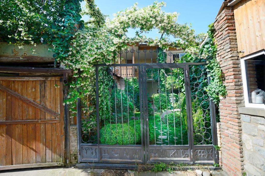 Мцхета: The Zodiac Garden Hotel