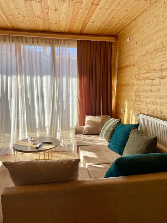 Степанцминда: Гостевой дом Twin cottages kazbegi