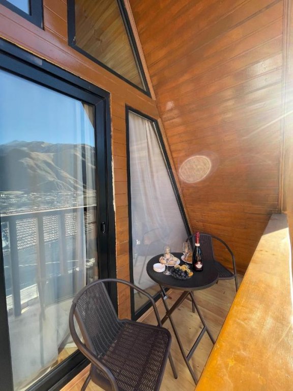 Степанцминда: Гостевой дом Twin cottages kazbegi