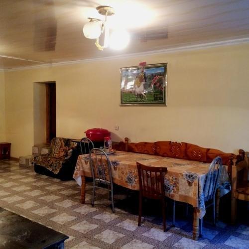 Местиа: Guest House in Bagvdanari
