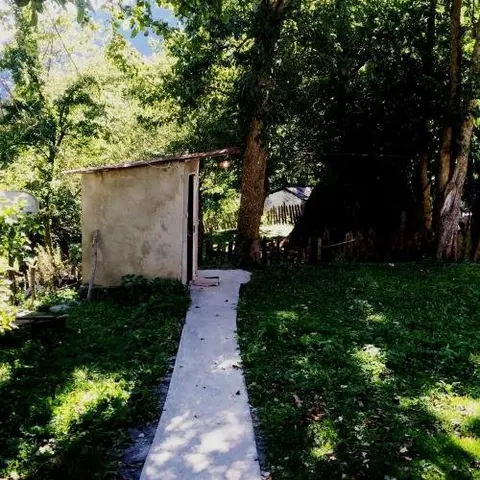 Местиа: Guest House in Bagvdanari