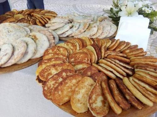 Местиа: margiani guliko