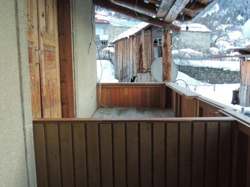 Местиа: Maizer Qaldani Guesthouse