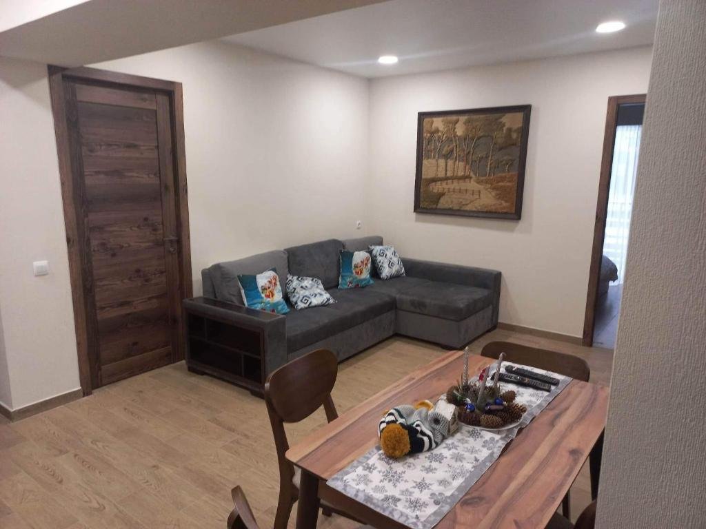 Бакуриани: Apartamenti Bakuriani INN